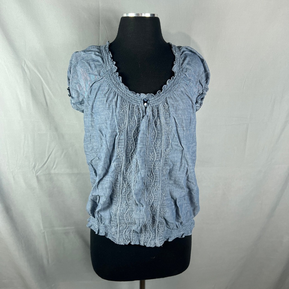 St. John's Bay Chambray Peasant Blouse Top Womens Large Blue Floral Embroidery